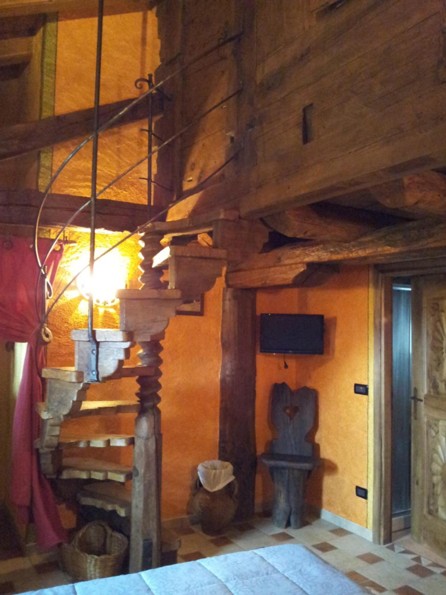 Affittacamere Saint Salod Charvensod Room photo